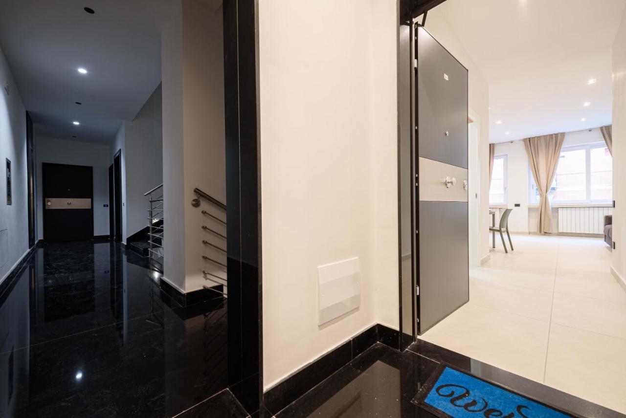 Via Niccolo Tommaseo 4 - Appartamento 1 那不勒斯 外观 照片